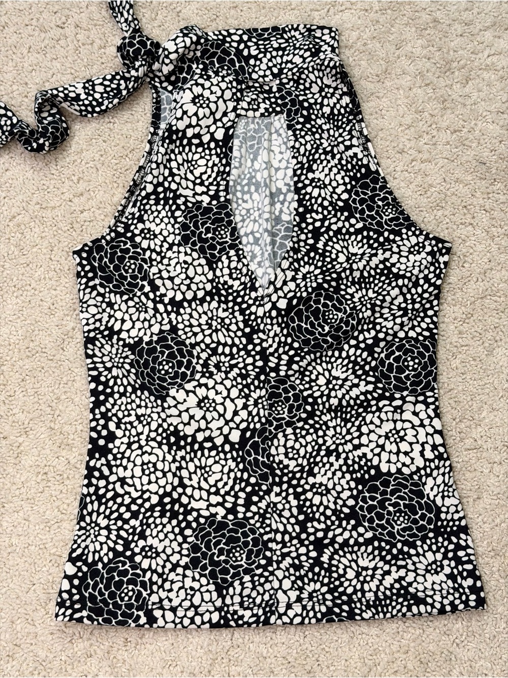 White House Black Market Tie Neck Halter Floral Print Blouse Size XS - Picture 3 of 6